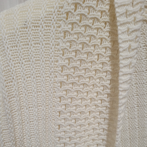 MAURADA  Vintage Crochet Knit Sweater/ Cardigan - Picture 5 of 7